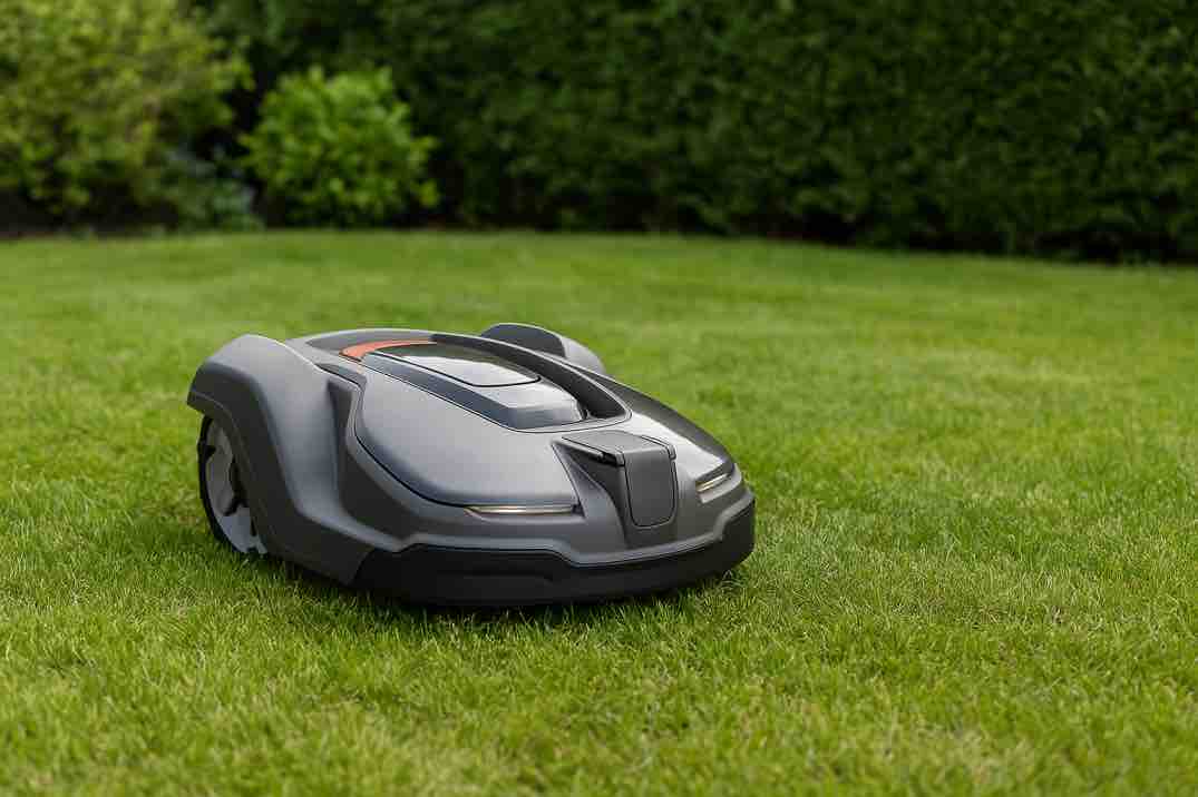 Robottiruohonleikkuri kokemuksia ja arviot